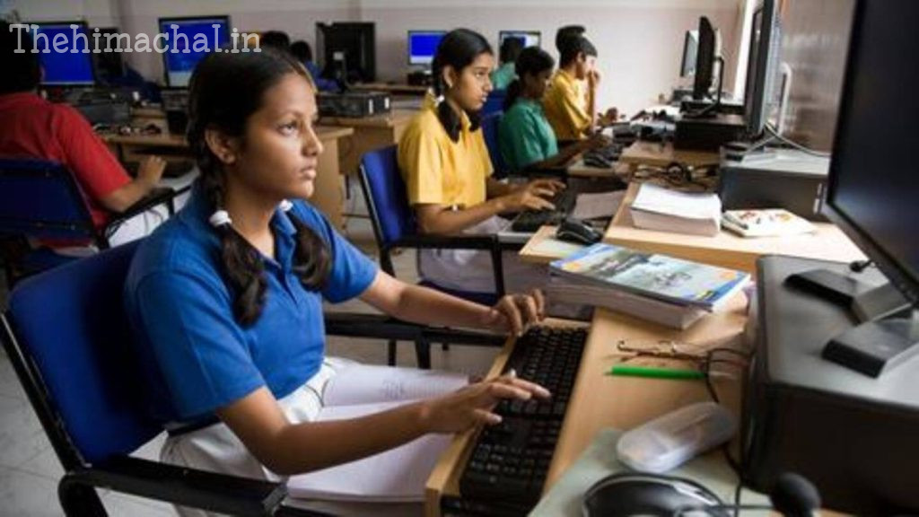 students-to-learn-advanced-computer-skills